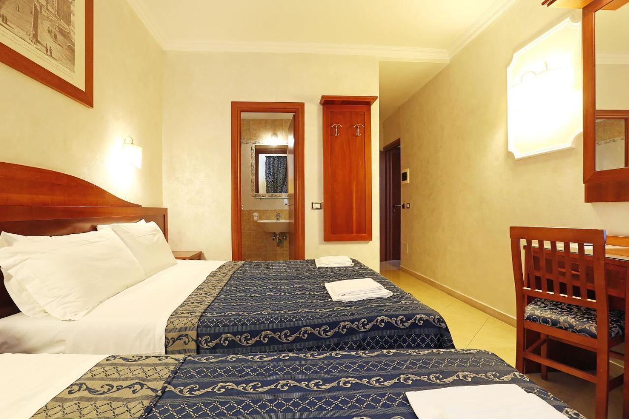 Adorasuite B&B Рим Екстер'єр фото